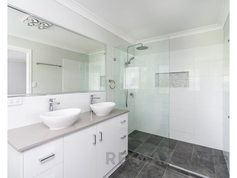 2 Sugars Street, Rangeville QLD 4350