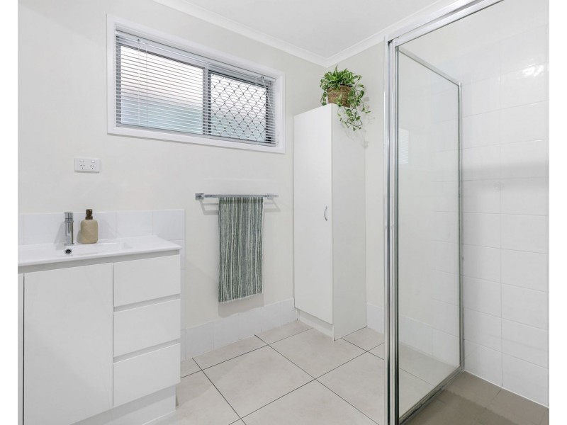 1 Regent Street, Darling Heights QLD 4350