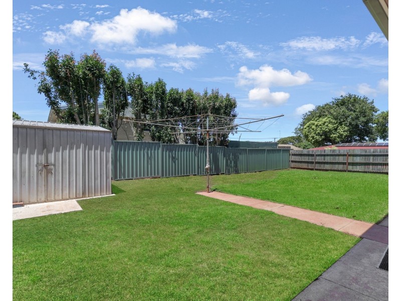 1 Regent Street, Darling Heights QLD 4350