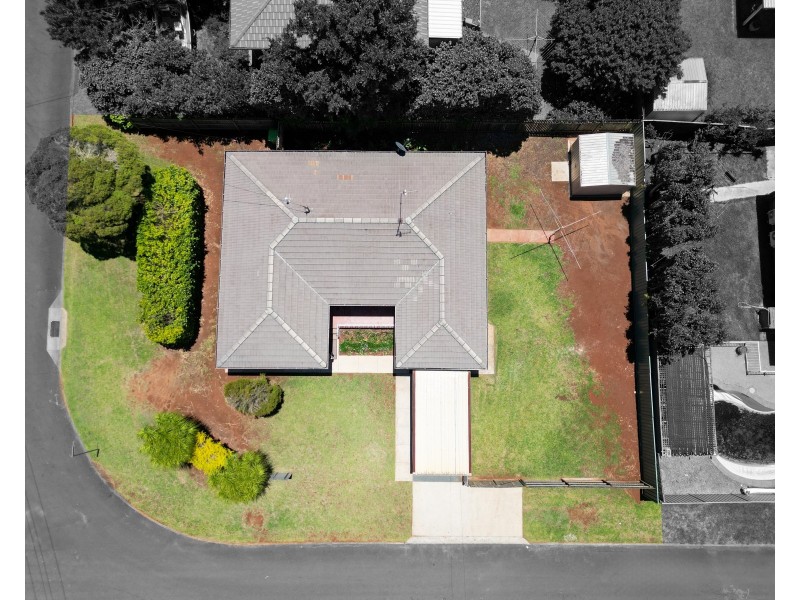 1 Regent Street, Darling Heights QLD 4350