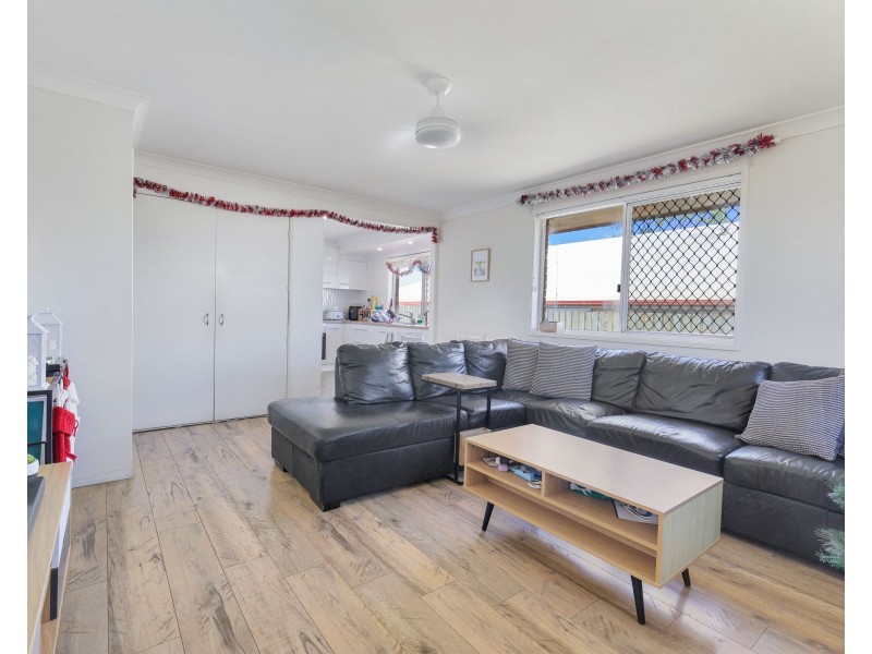 2/3 Gabrielle Street, Kearneys Spring QLD 4350