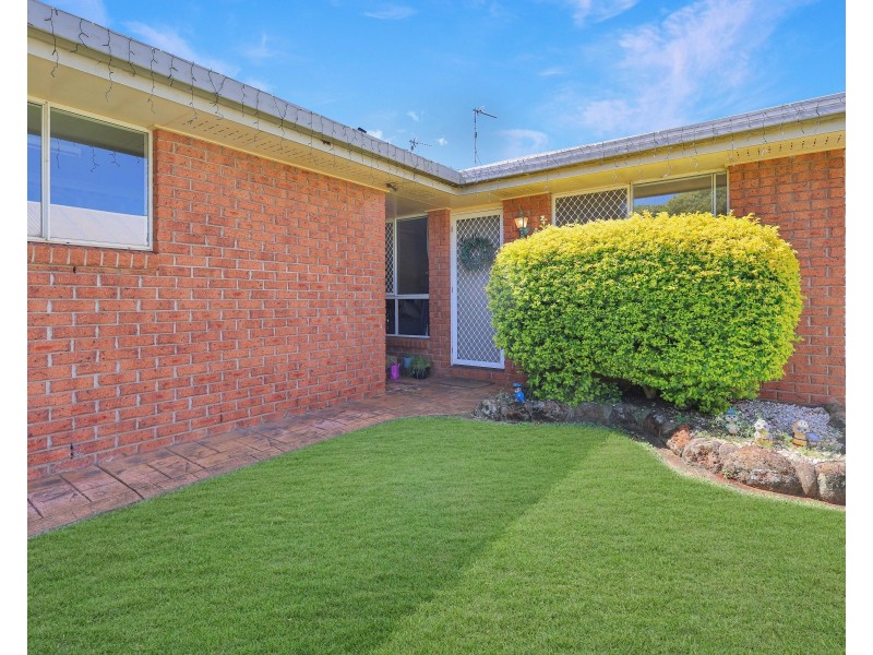 2/3 Gabrielle Street, Kearneys Spring QLD 4350