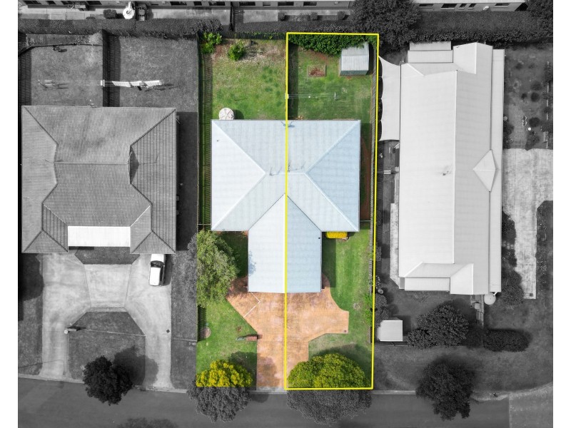 2/3 Gabrielle Street, Kearneys Spring QLD 4350