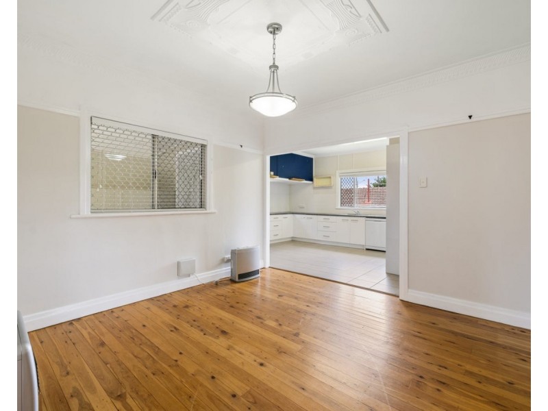 737 Ruthven Street, South Toowoomba QLD 4350