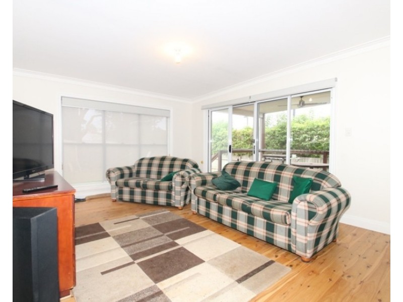 1a Wallace Street, Newtown QLD 4350