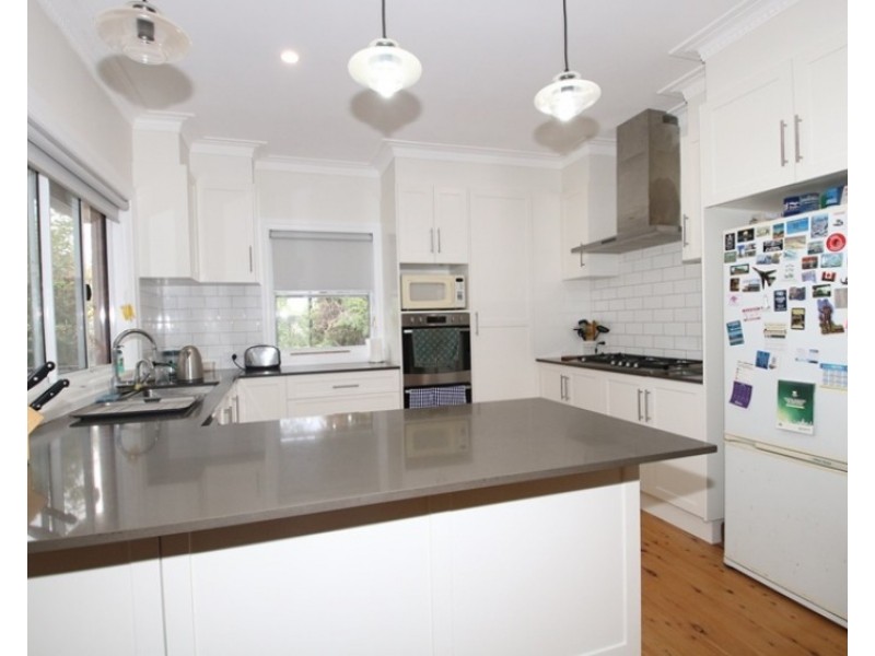 1a Wallace Street, Newtown QLD 4350