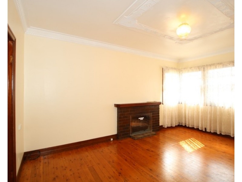 707 Ruthven Street, South Toowoomba QLD 4350