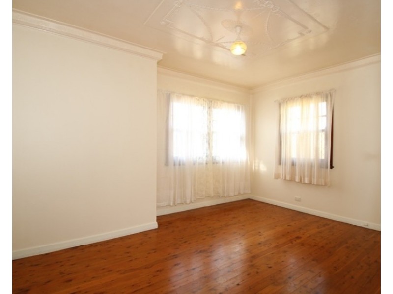 707 Ruthven Street, South Toowoomba QLD 4350