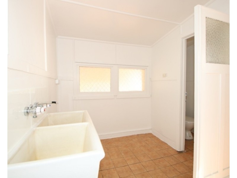 707 Ruthven Street, South Toowoomba QLD 4350