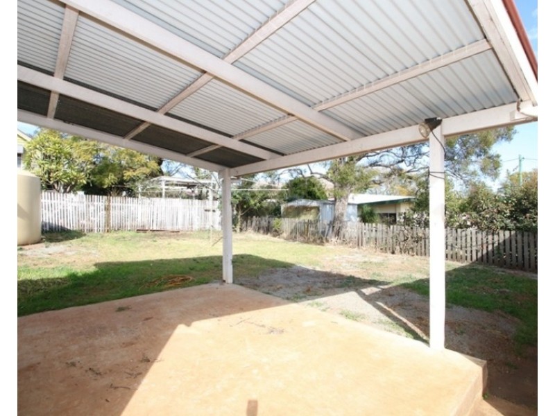 707 Ruthven Street, South Toowoomba QLD 4350