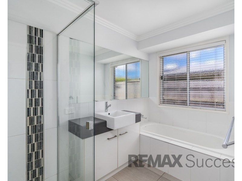 23 Opperman Drive, Kearneys Spring QLD 4350