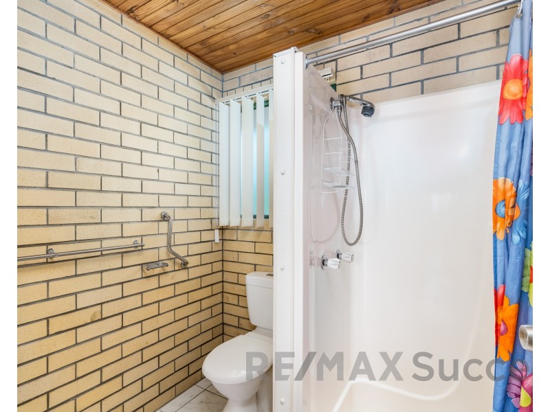 1/1 Tew Court, Gatton QLD 4343