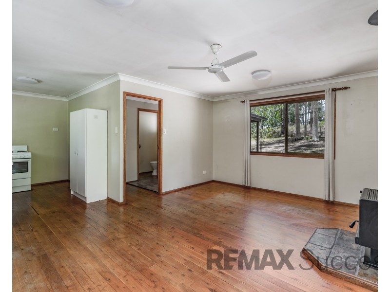 128 Koreelah Street, Upper Lockyer QLD 4352