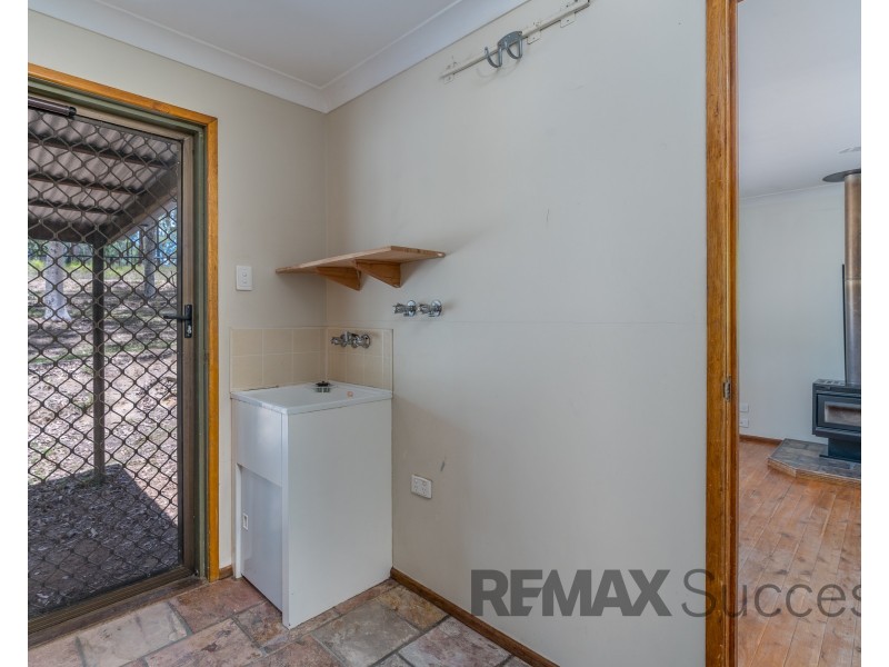 128 Koreelah Street, Upper Lockyer QLD 4352