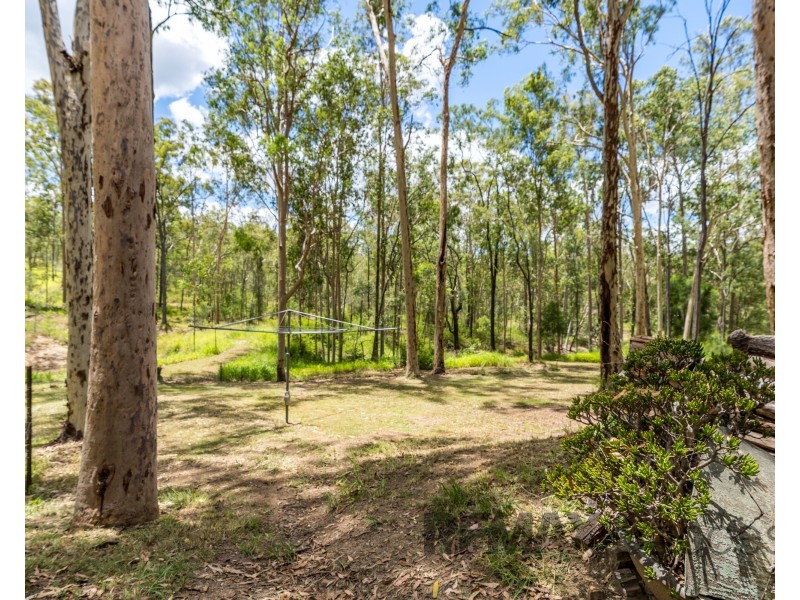 128 Koreelah Street, Upper Lockyer QLD 4352