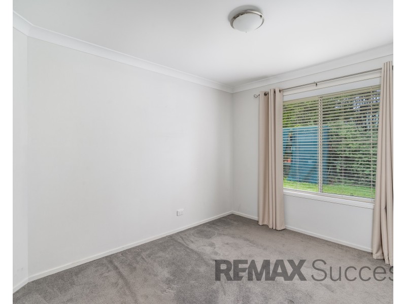 12 Windemere Terrace, Mount Lofty QLD 4350