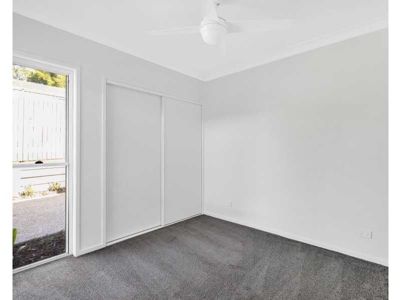 2/5 Noll Street, Kearneys Spring QLD 4350