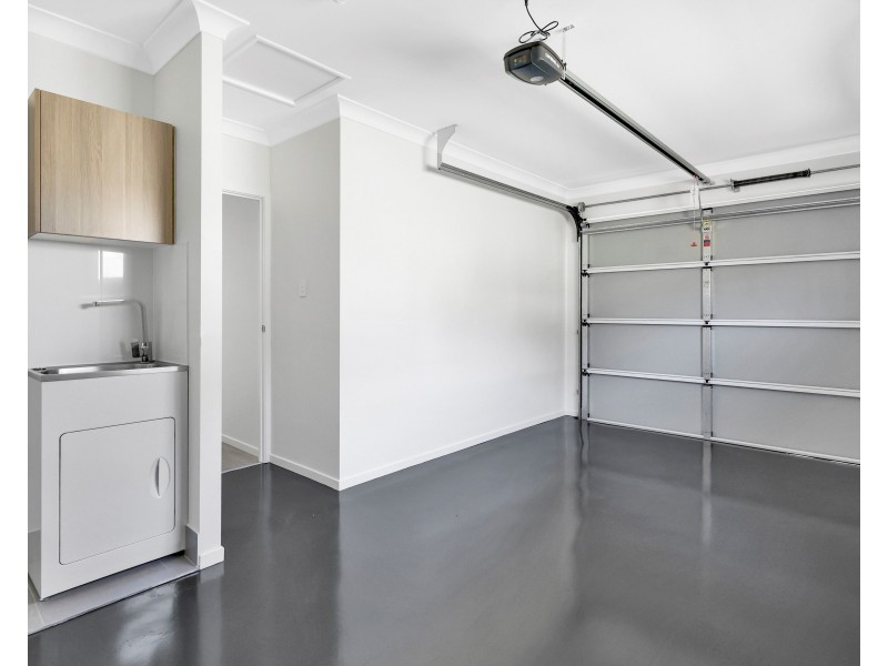 2/5 Noll Street, Kearneys Spring QLD 4350