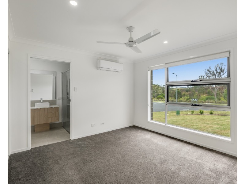 10 Rivergum Esplanade, Cotswold Hills QLD 4350