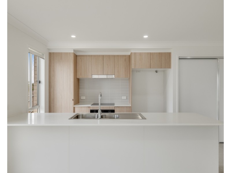 10 Rivergum Esplanade, Cotswold Hills QLD 4350