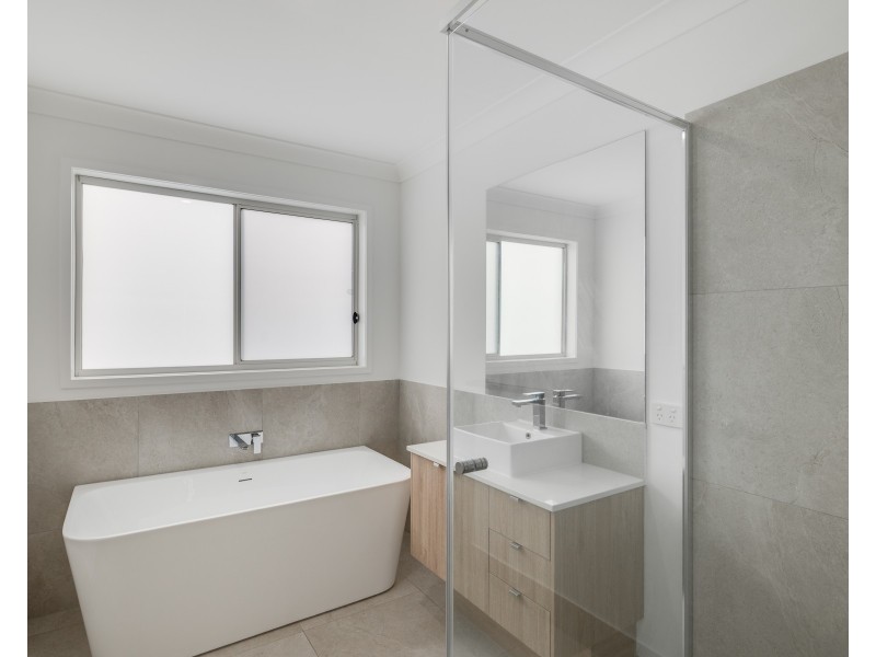 10 Rivergum Esplanade, Cotswold Hills QLD 4350