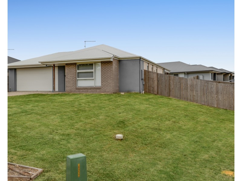 10 Rivergum Esplanade, Cotswold Hills QLD 4350