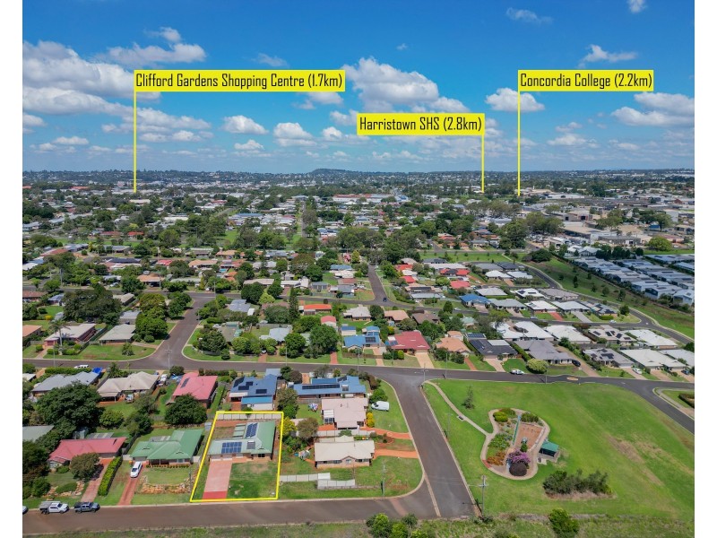 20 Weir Court, Harristown QLD 4350