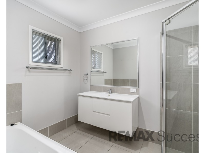 2/541 South Street, Glenvale QLD 4350