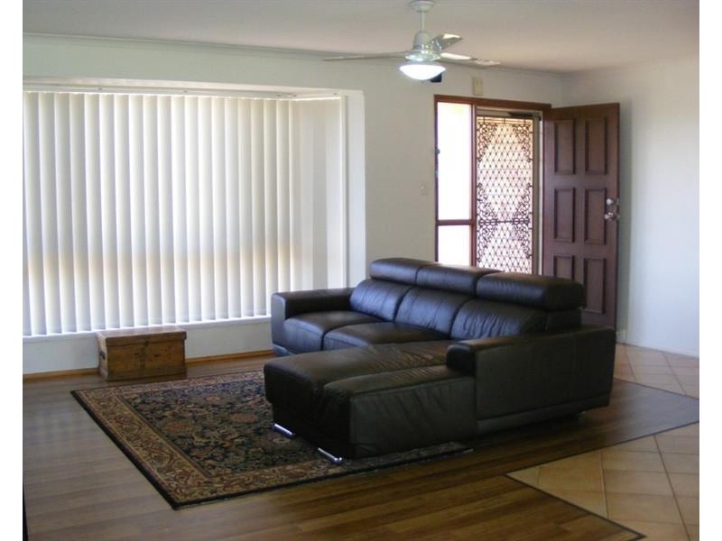 39 Riethmuller Street, Kearneys Spring QLD 4350