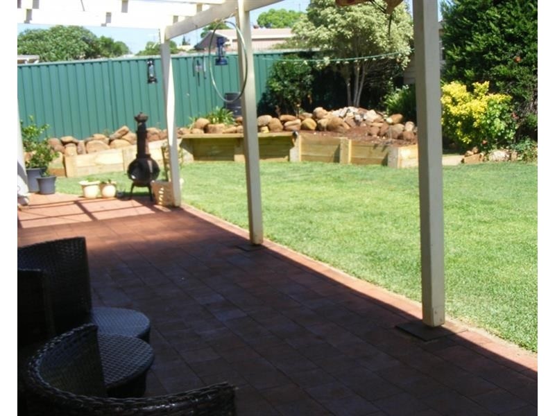 39 Riethmuller Street, Kearneys Spring QLD 4350