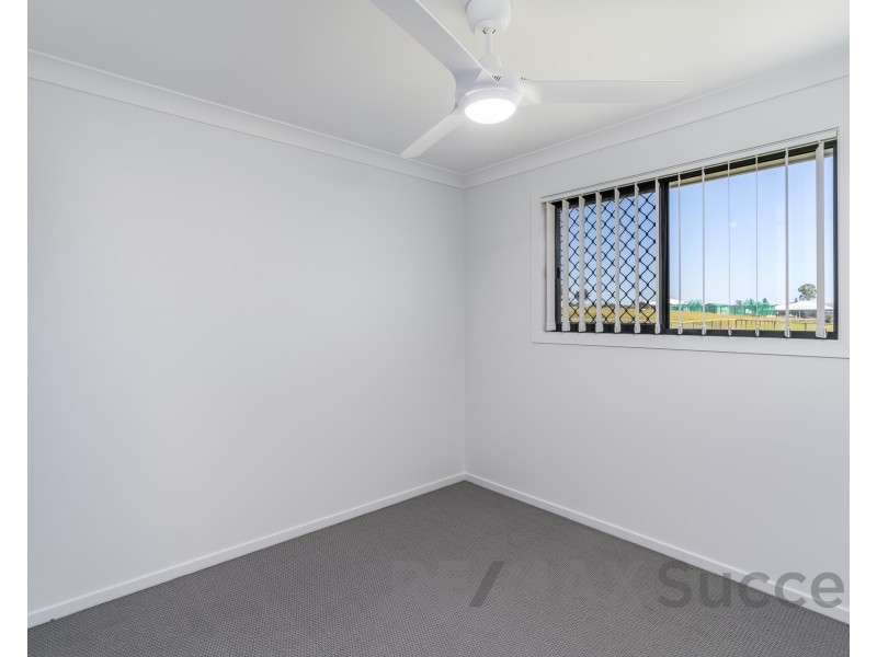 15 Aquila Drive, Meringandan West QLD 4352