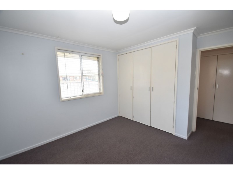 2/24 Chopin Street, Rockville QLD 4350