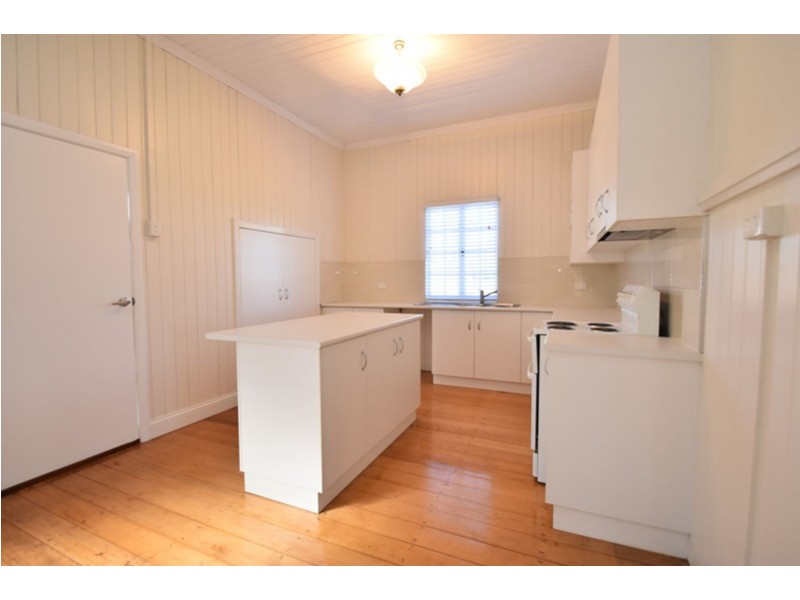 12 John Street, East Toowoomba QLD 4350