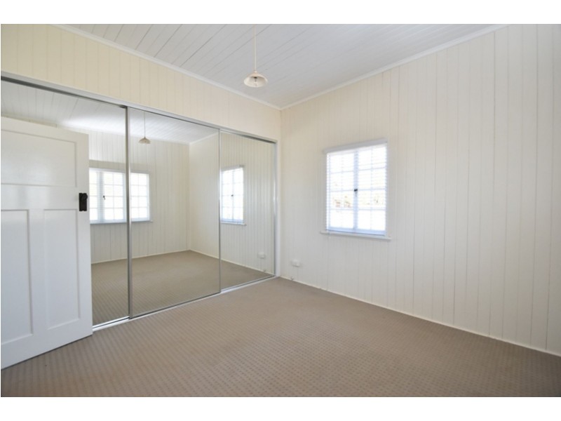 12 John Street, East Toowoomba QLD 4350