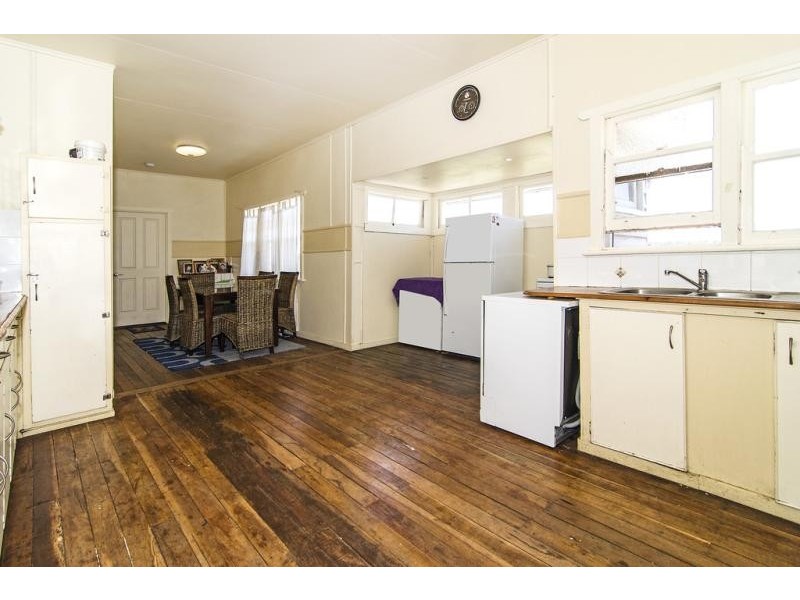 5 Scott Road, Jondaryan QLD 4403