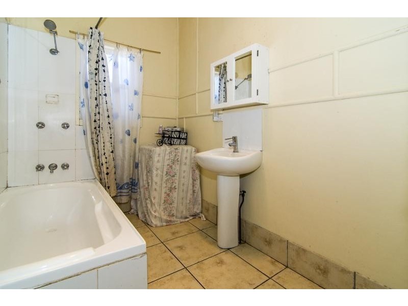 5 Scott Road, Jondaryan QLD 4403