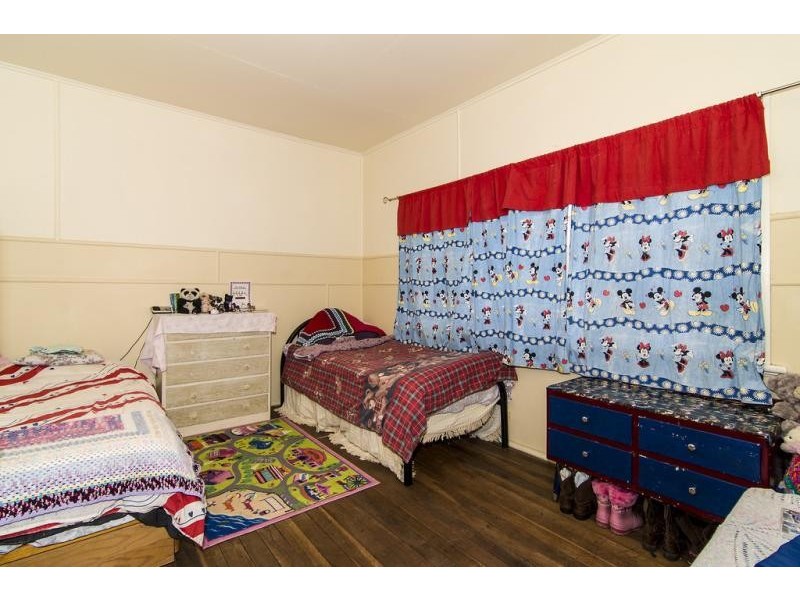 5 Scott Road, Jondaryan QLD 4403