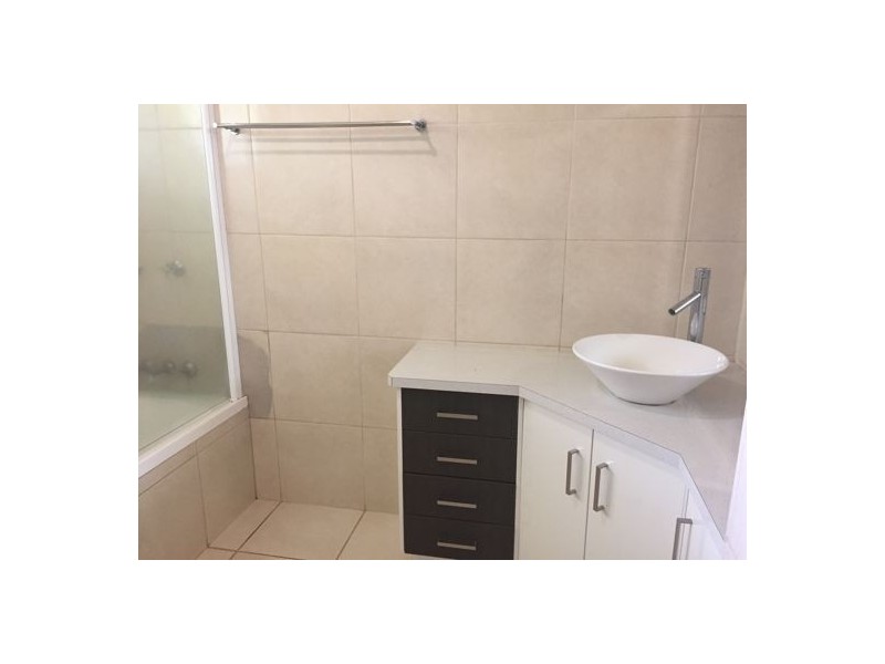 18 Ott St, Rangeville QLD 4350