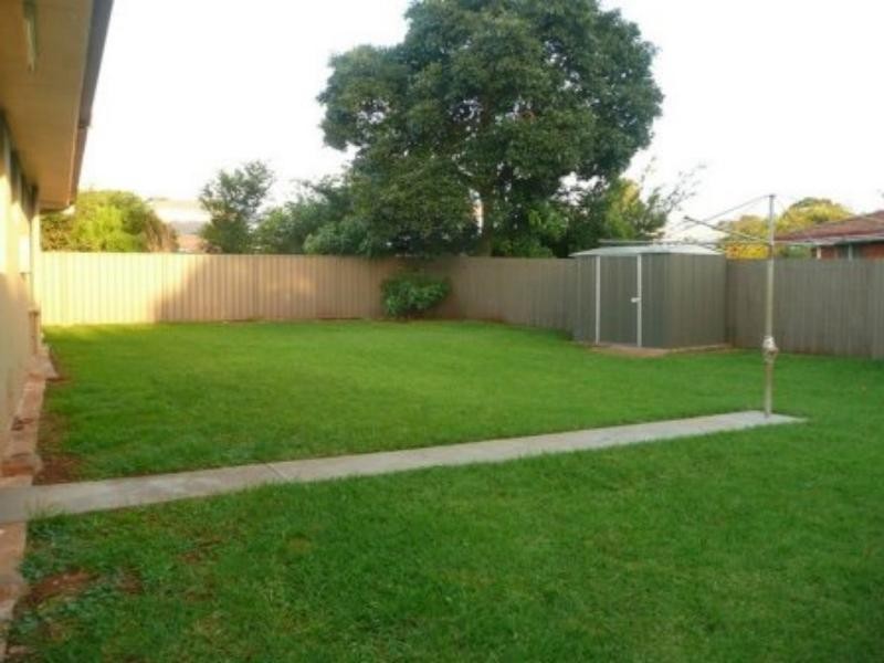 18 Ott St, Rangeville QLD 4350