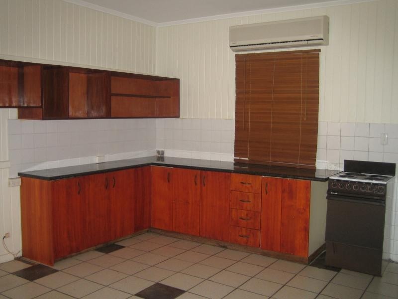 15 Adam St, North Toowoomba QLD 4350