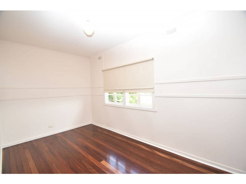 25 Yeates Street, Harlaxton QLD 4350