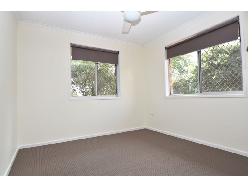 1/8 John St, East Toowoomba QLD 4350