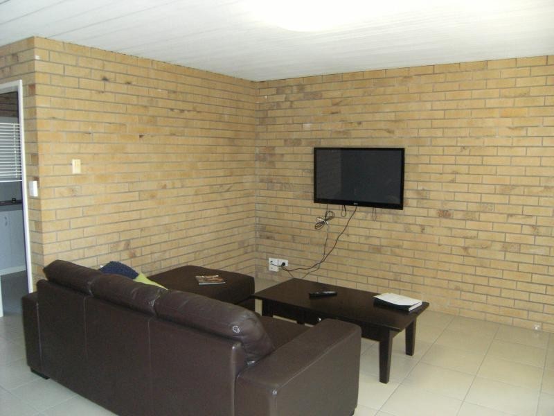 2/17 Hoepper Street, Kearneys Spring QLD 4350