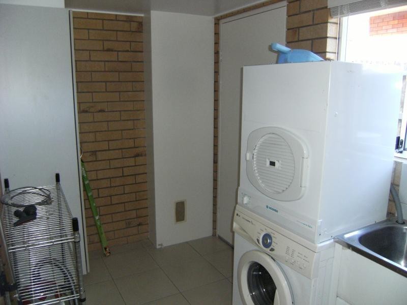 2/17 Hoepper Street, Kearneys Spring QLD 4350
