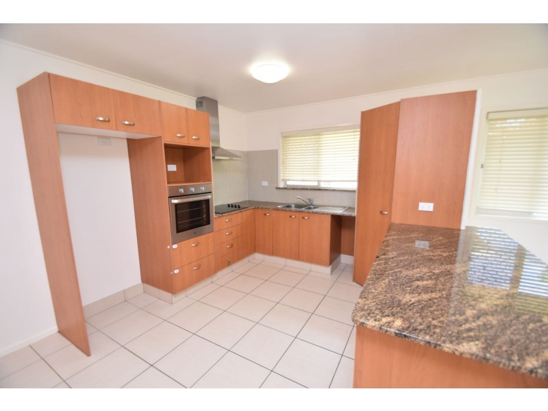 2/24 Wentworth Street, Centenary Heights QLD 4350