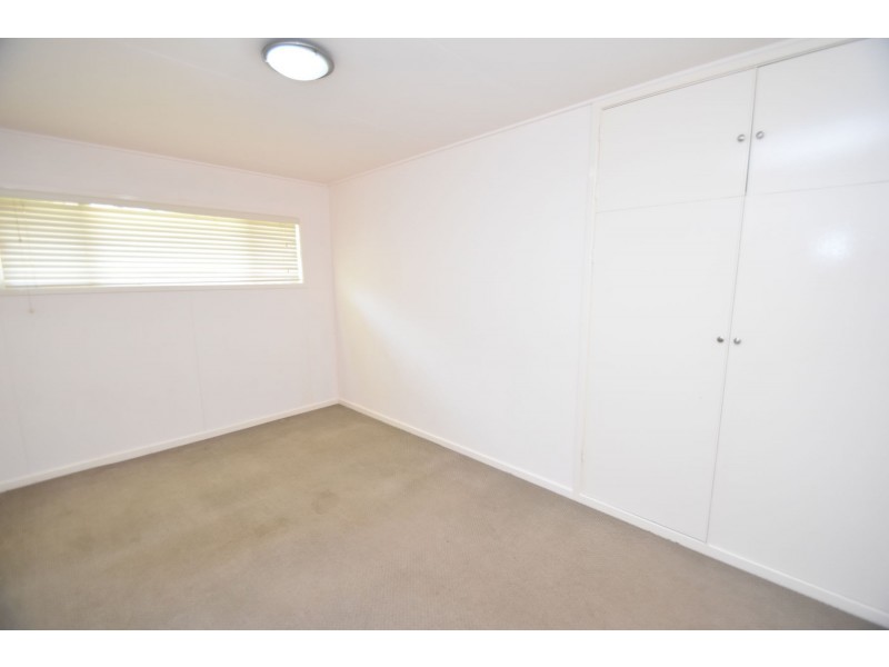 2/24 Wentworth Street, Centenary Heights QLD 4350