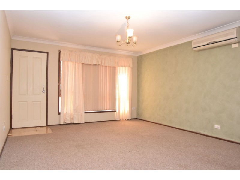 1/39 Crotty Street, Centenary Heights QLD 4350