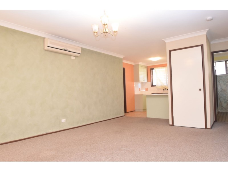 1/39 Crotty Street, Centenary Heights QLD 4350