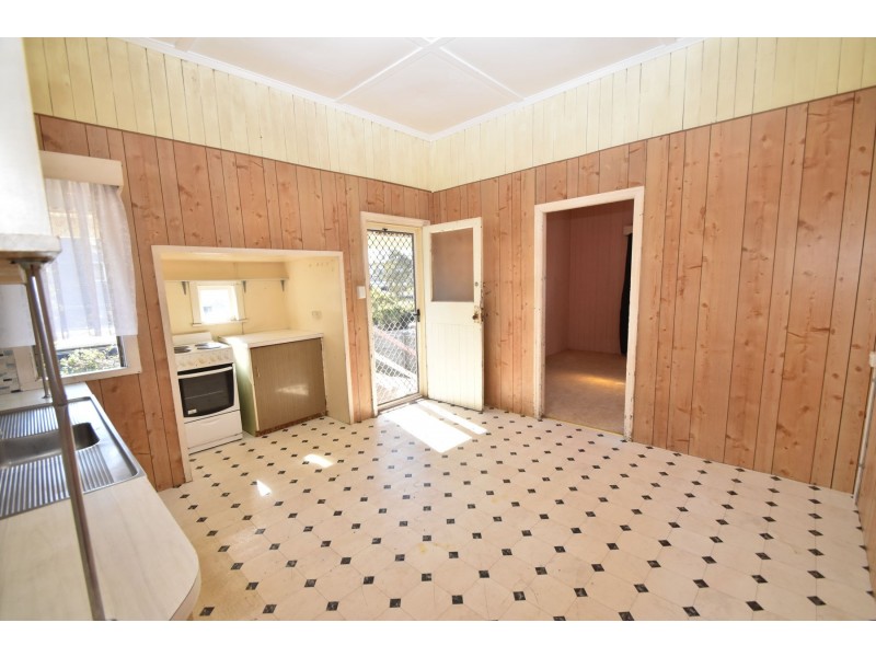 9 William Street, East Toowoomba QLD 4350