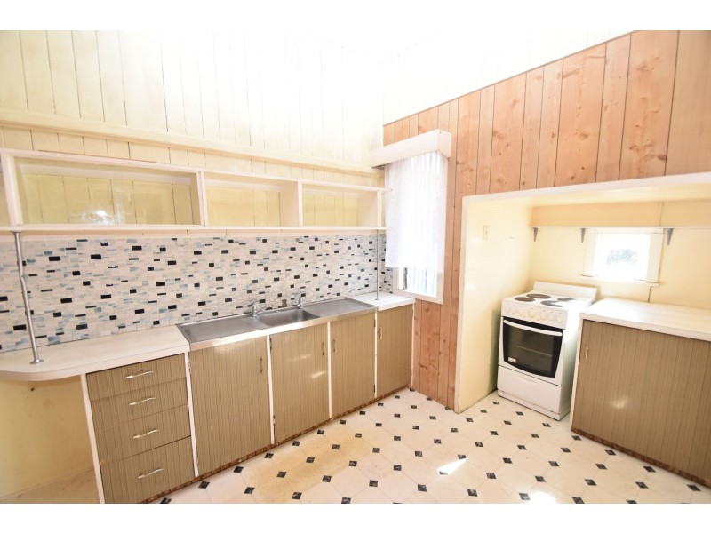 9 William Street, East Toowoomba QLD 4350